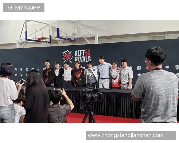 重庆篮球队在洲际杯中的默契配合与战术执行分析